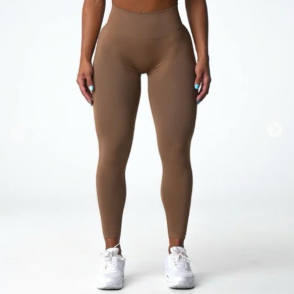 NVGTN L Womens Solid Seamless Leggings Mocha Brown Gym Performance